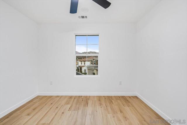 13214 Spring Mountain Rd, Lakeside CA: https://media.crmls.org/mediaz/3e3874e2-26b7-40bd-8805-1299b896f494.jpg