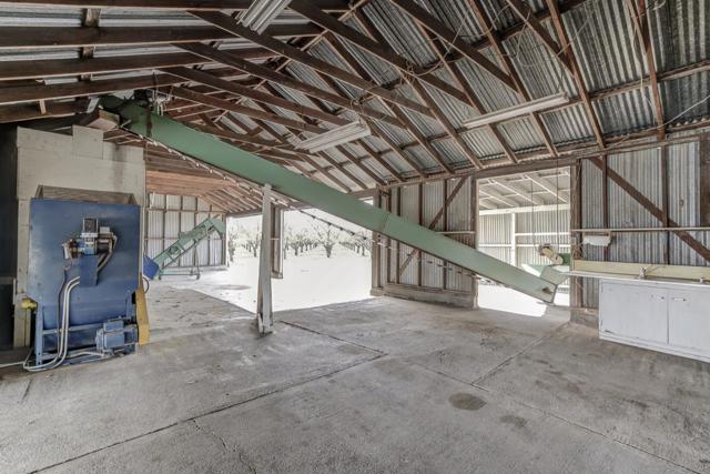 2854 Illinois Avenue, Corning CA: https://media.crmls.org/mediaz/3e3887f5-91d6-49af-bb13-3aaf11e4f386.jpg