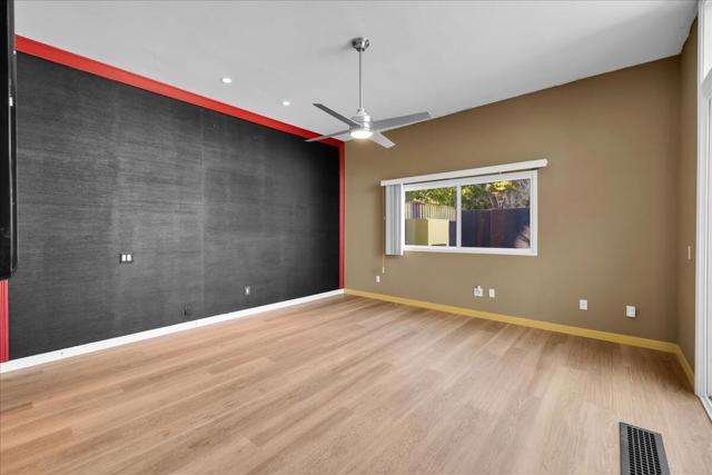 130 W Racquet Club Road #511, Palm Springs, CA 92262