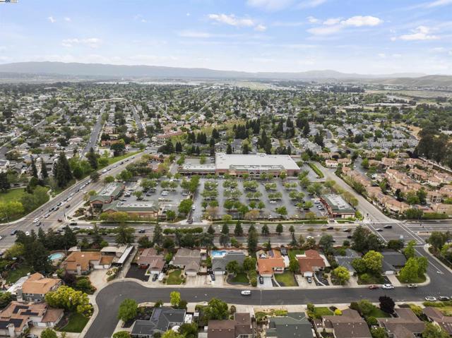 2845 Briarwood Dr, Livermore CA: https://media.crmls.org/mediaz/3e399862-c36d-463b-9cd1-8f89f49e1191.jpg