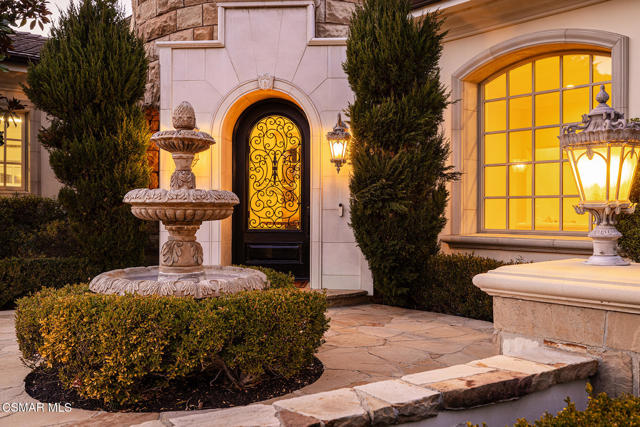 29475 Malibu View Court, Agoura Hills CA: https://media.crmls.org/mediaz/3e39a49e-a3da-4cac-9d14-5073101f9e0b.jpg