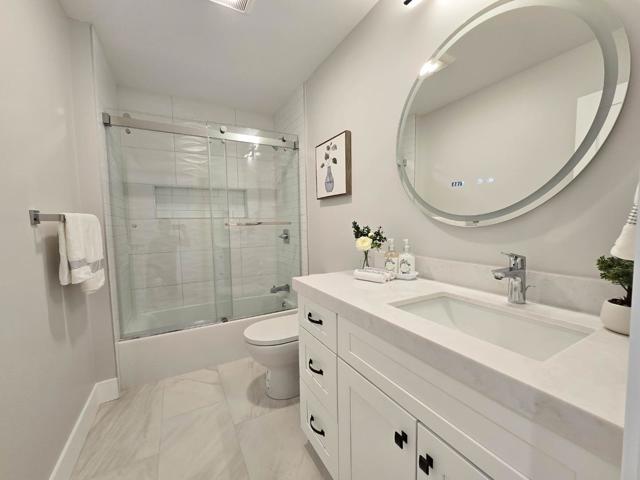 95 Centre Street, Mountain View CA: https://media.crmls.org/mediaz/3e3aa98d-0f66-419a-a59a-a883979f7366.jpg