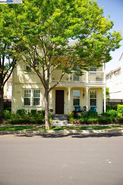4719 Malayan, San Ramon CA: https://media.crmls.org/mediaz/3e3b5762-d935-43cc-b12f-d6e890d4458a.jpg