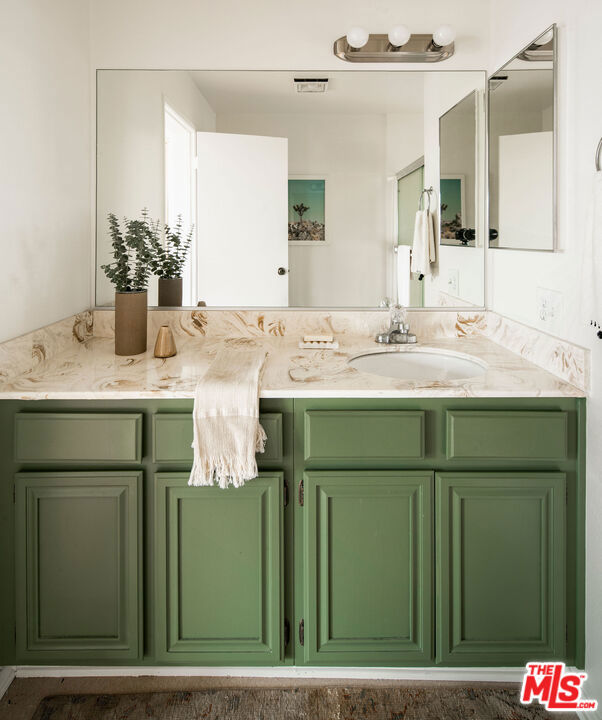 3375 Descanso Drive, Los Angeles CA: https://media.crmls.org/mediaz/3e3be9d8-af30-48f8-97a0-6c2d6e171c6f.jpg