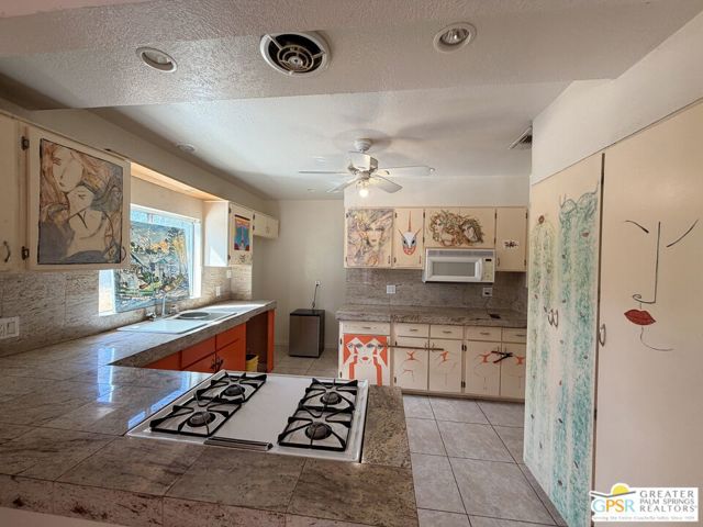1163 N Calle Marcus, Palm Springs, CA 92262