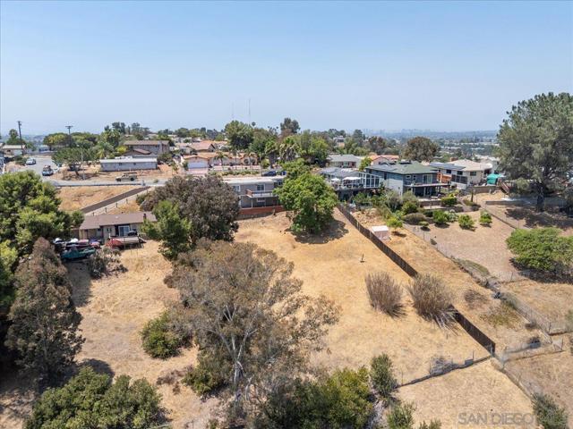 2035 Paradise St, San Diego CA: https://media.crmls.org/mediaz/3e3c5194-903f-4407-a8c7-97428540f75a.jpg
