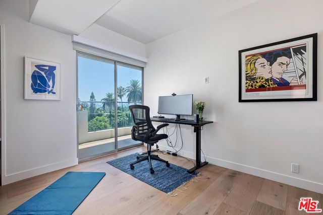 838 Doheny Drive, West Hollywood, California 90069, 2 Bedrooms Bedrooms, ,2 BathroomsBathrooms,Condominium,For Sale,Doheny,24422655