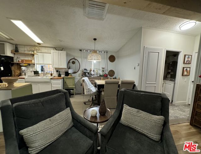 25000 Hawkbryn Avenue, Newhall CA: https://media.crmls.org/mediaz/3e3cff7e-b189-41fe-a53a-2a1dca7ec368.jpg