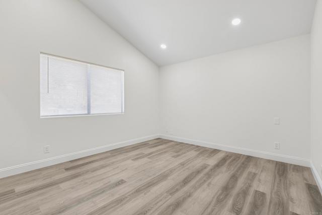 9202 Moon Ridge Road, Fallbrook CA: https://media.crmls.org/mediaz/3e3d520d-5de9-4d65-9e8f-f79121a9459a.jpg