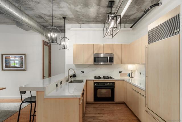 877 Island Ave, San Diego CA: https://media.crmls.org/mediaz/3e3dcb53-540d-4f92-a6c5-cc9de746d6f1.jpg