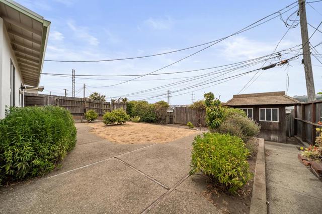 1293 Baywood Avenue, South San Francisco CA: https://media.crmls.org/mediaz/3e3e351b-495d-4228-a3e0-795e380496c9.jpg