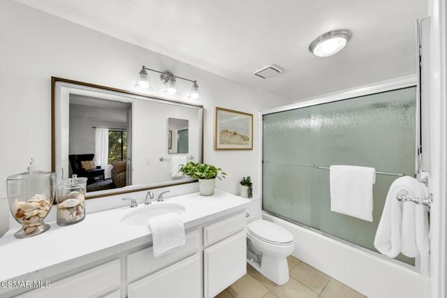 769 Birchpark Circle, Thousand Oaks CA: https://media.crmls.org/mediaz/3e3ec74a-27c7-43fa-a4e4-8bfdb6267275.jpg