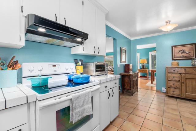 176 Crestview Court, Watsonville CA: https://media.crmls.org/mediaz/3e4023f1-fa1d-47b0-9922-7fac5ed92a7f.jpg