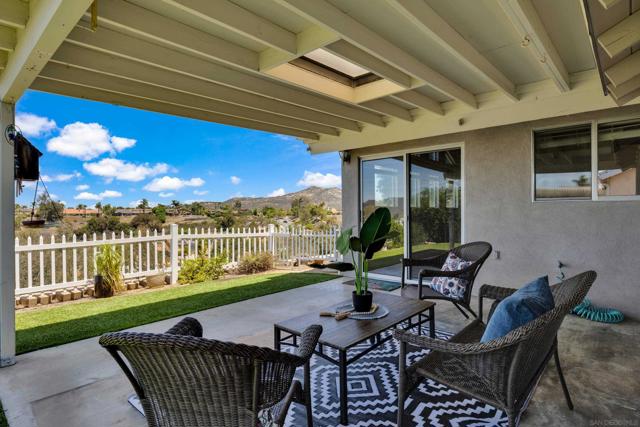13710 Ahwahnee Way, Poway CA: https://media.crmls.org/mediaz/3e40e86f-c2ad-421a-b2f8-6002a8cdb3c6.jpg