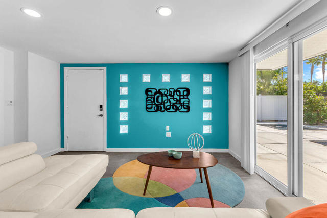 1075 E Sunny Dunes Road, Palm Springs, CA 92264