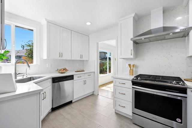1022 E Santa Inez Avenue, San Mateo CA: https://media.crmls.org/mediaz/3e41201d-59b3-4e30-bed8-e506566a54cc.jpg