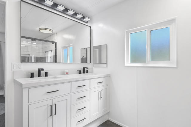 39780 Black Mesa Lane, Palm Desert CA: https://media.crmls.org/mediaz/3e413a01-9173-4310-895d-59841c92585f.jpg