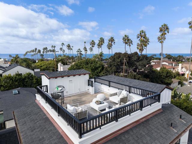 462 Westbourne Street, La Jolla CA: https://media.crmls.org/mediaz/3e4205f3-970c-438a-9232-0b3c351fbb22.jpg