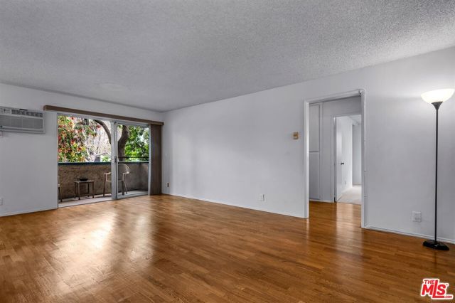 Image 3 for 3637 Glendon Ave #102, Los Angeles, CA 90034