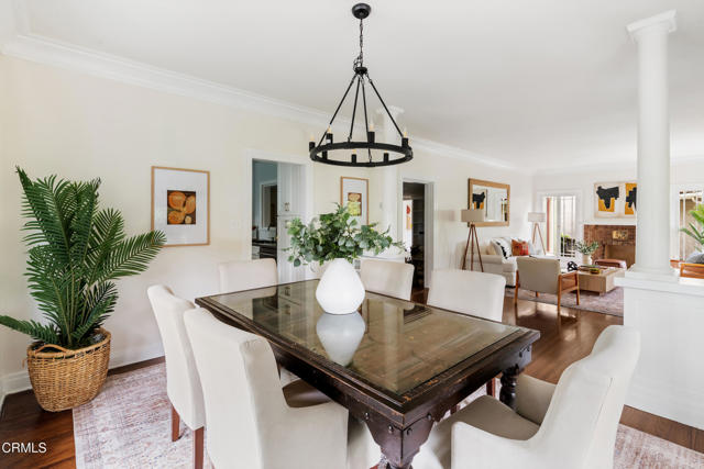 413 Sycamore Place, Sierra Madre CA: https://media.crmls.org/mediaz/3e42aa5b-7339-48a3-804a-ba4f61155d37.jpg