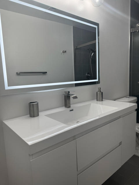 46855 Mountain Cove Drive, Indian Wells CA: https://media.crmls.org/mediaz/3e42b1e6-d5a6-4a9c-9f90-ca0e1d156bd6.jpg