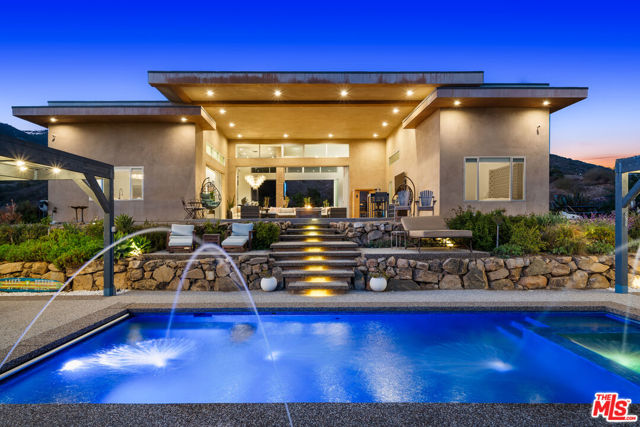 10715 Yerba Buena Road, Malibu CA: https://media.crmls.org/mediaz/3e4331af-d99f-4e33-a1d9-bb238eab6b0d.jpg