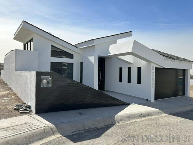 9357 Via del Fresno,  CA: https://media.crmls.org/mediaz/3e4445d0-1b71-4652-bfc0-b8cd1ec65499.jpg