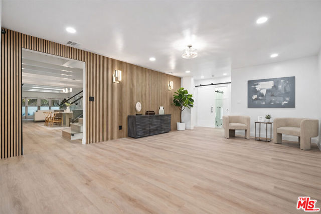 5439 Gentry Avenue, Valley Village CA: https://media.crmls.org/mediaz/3e4497fd-b601-43c3-b245-4baf29934f74.jpg