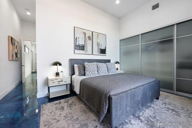 4545 Newport Ave, San Diego CA: https://media.crmls.org/mediaz/3e44b869-415a-4f84-a33f-463304a2f4de.jpg