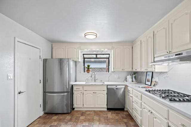 4842 Phelan Avenue, Fremont CA: https://media.crmls.org/mediaz/3e45d859-375b-42b3-8498-8a09c5f76ec8.jpg