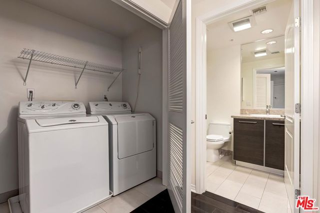 1257 Brockton Avenue, Los Angeles CA: https://media.crmls.org/mediaz/3e45f29a-db2b-48e5-955c-b2482a617a16.jpg