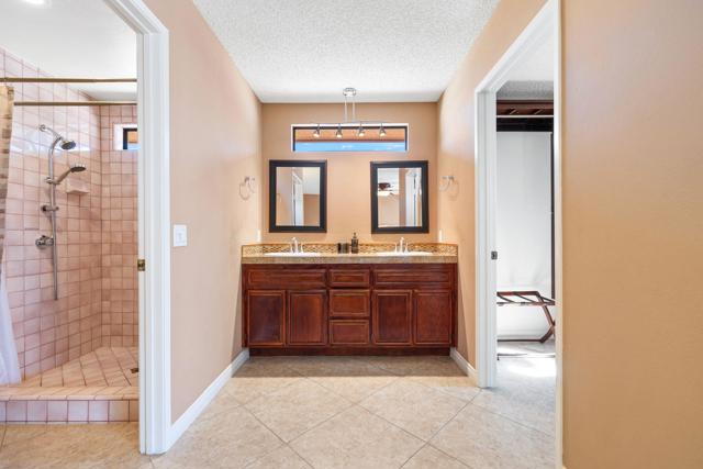 53720 Avenida Carranza, La Quinta CA: https://media.crmls.org/mediaz/3e466205-5e14-41ce-a2fd-d9373d96990a.jpg