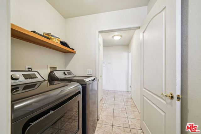 16185 Viho Road, Apple Valley CA: https://media.crmls.org/mediaz/3e46a6cf-cdf0-456a-9f0b-9468a4efa750.jpg