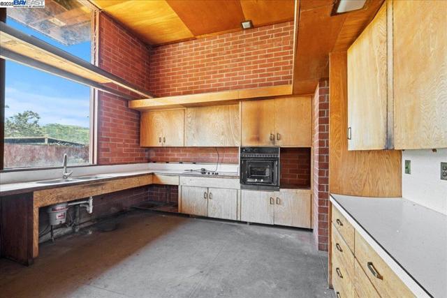6400 Mines Rd, Livermore CA: https://media.crmls.org/mediaz/3e4848c7-fe91-4e9d-9c48-4c9e58b7d98a.jpg