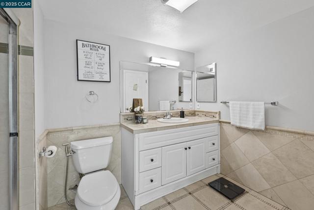 1117 Indian Summer Ct, San Jose CA: https://media.crmls.org/mediaz/3e487856-9396-44d3-857b-21d73be020bd.jpg