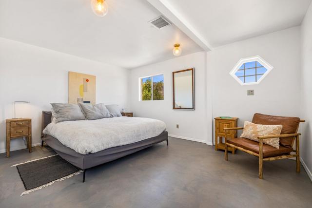 7648 Araby Avenue, 29 Palms CA: https://media.crmls.org/mediaz/3e48b4b8-a3db-4307-b42c-0510204ff383.jpg