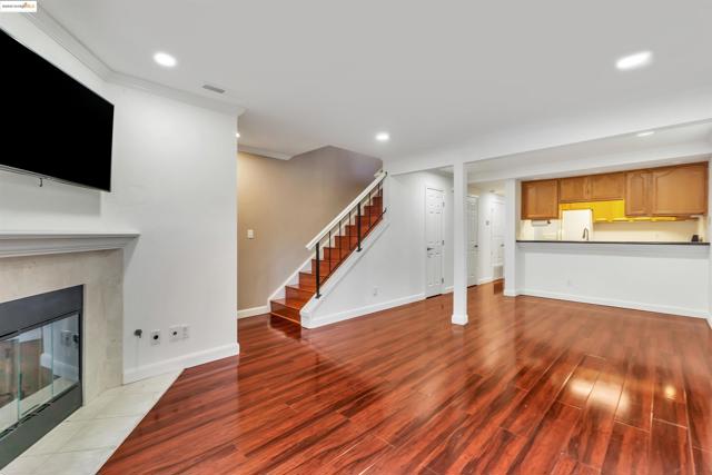 5333 Park Highlands Blvd, Concord CA: https://media.crmls.org/mediaz/3e4b0871-3e9a-4190-86aa-24d82608344f.jpg