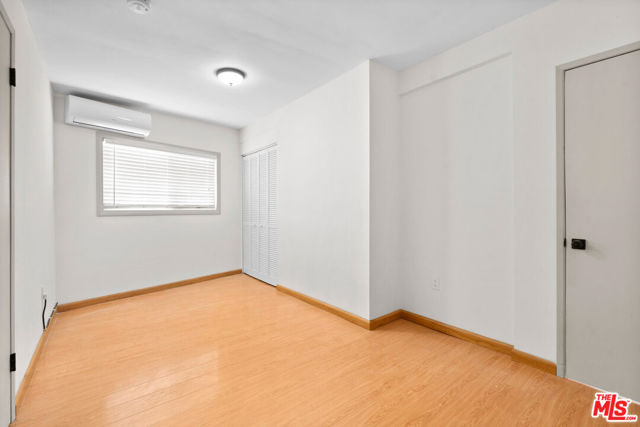 2900 Asbury Street, Los Angeles CA: https://media.crmls.org/mediaz/3e4b4a47-ab5f-4fa3-92fe-150f6ae9ade3.jpg