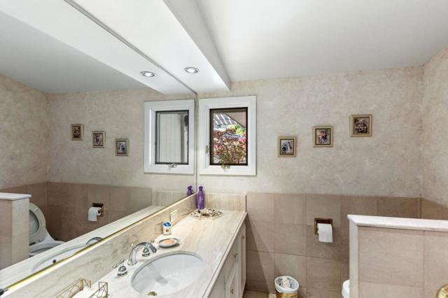 86 Belbrook Way, Atherton CA: https://media.crmls.org/mediaz/3e4b6124-86b3-4cde-a6de-fffc96fc88a3.jpg