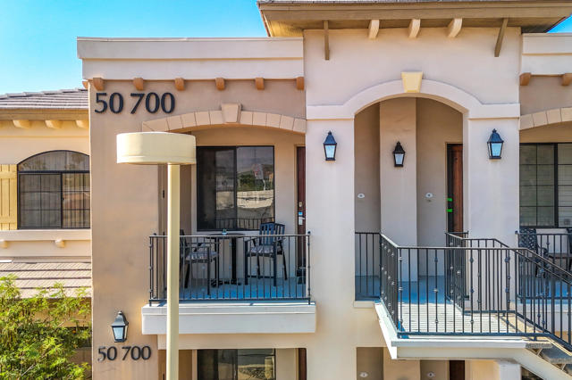Image 4 of 35 For 50700 Santa Rosa Plaza  5