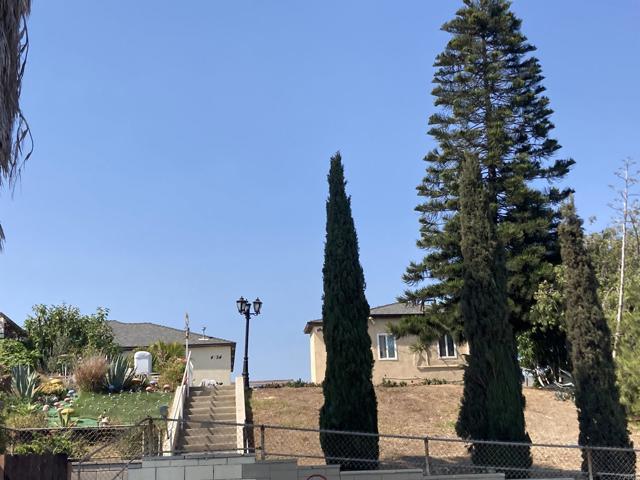 4054 Hilltop Drive, San Diego CA: https://media.crmls.org/mediaz/3e4bbae3-9911-463b-9037-a4f98dcd7b99.jpg