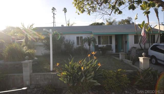 4036 Clairemont Drive, San Diego CA: https://media.crmls.org/mediaz/3e4bc749-dfb7-46dd-b71b-0f54e51fa265.jpg