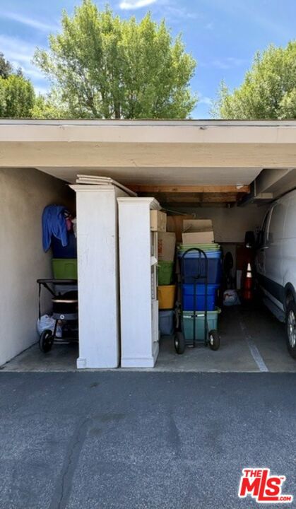 2 Bed Home for Sale in Newhall, California