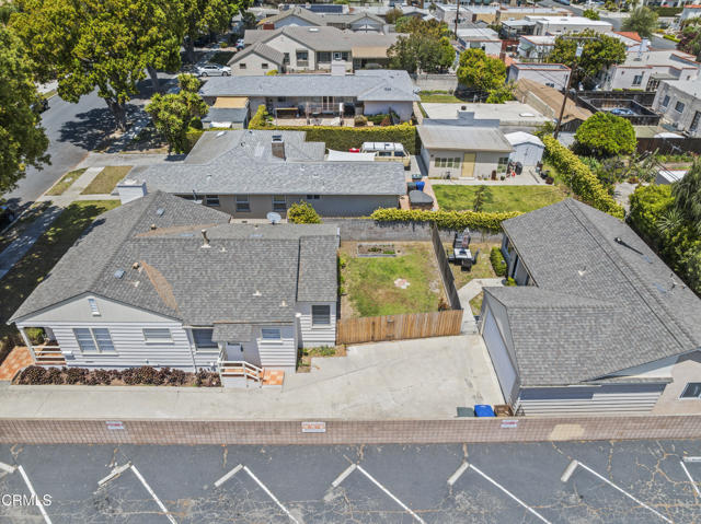 130 132 Virginia Drive, Ventura CA: https://media.crmls.org/mediaz/3e4c51dd-b18b-43ed-b85d-93659694c21b.jpg