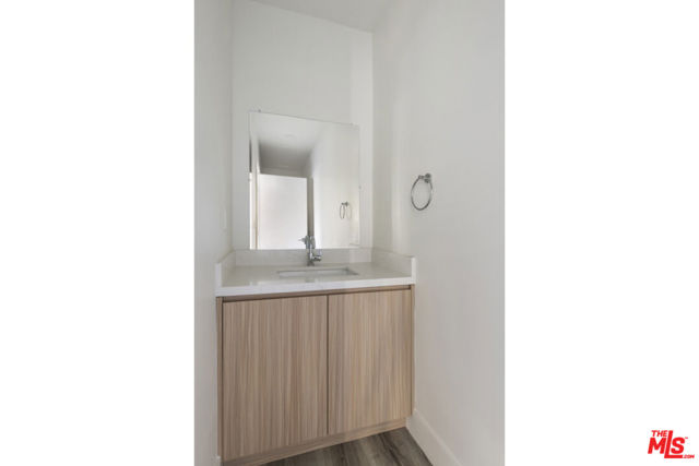 3210 1/2 Verdugo Road, Los Angeles CA: https://media.crmls.org/mediaz/3e4d0be3-992a-46d6-9d86-dff1c2e84c2c.jpg