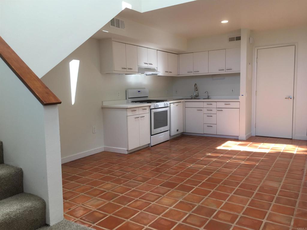 251 Glaucus Street - photo 14