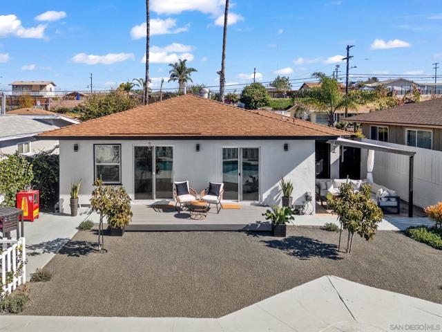 2702 Ridge View Dr, San Diego CA: https://media.crmls.org/mediaz/3e4d663a-24f3-4682-85cd-a5fef00d7228.jpg