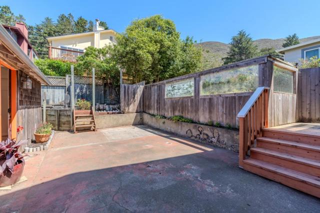 647 Canyon Drive, Pacifica CA: https://media.crmls.org/mediaz/3e4e4b39-94ab-4789-95f0-11e7abcac9ad.jpg