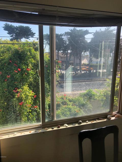 2220 Channel Drive, Ventura CA: https://media.crmls.org/mediaz/3e4f735e-14da-4773-9869-51d5c47877f5.jpg