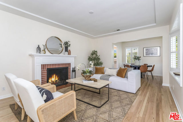 5967 Carpenter Avenue, Valley Village CA: https://media.crmls.org/mediaz/3e5022c6-b22e-4584-a827-a4e03c6b0a80.jpg